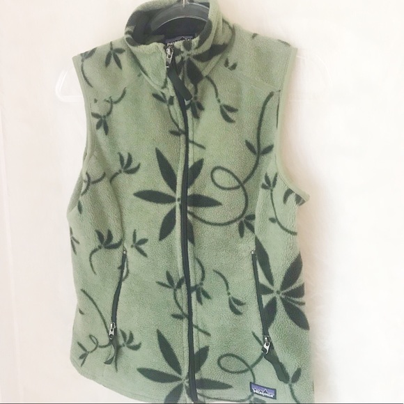 Patagonia Jackets & Blazers - Patagonia Vest | Green | Floral | Pockets | Size M